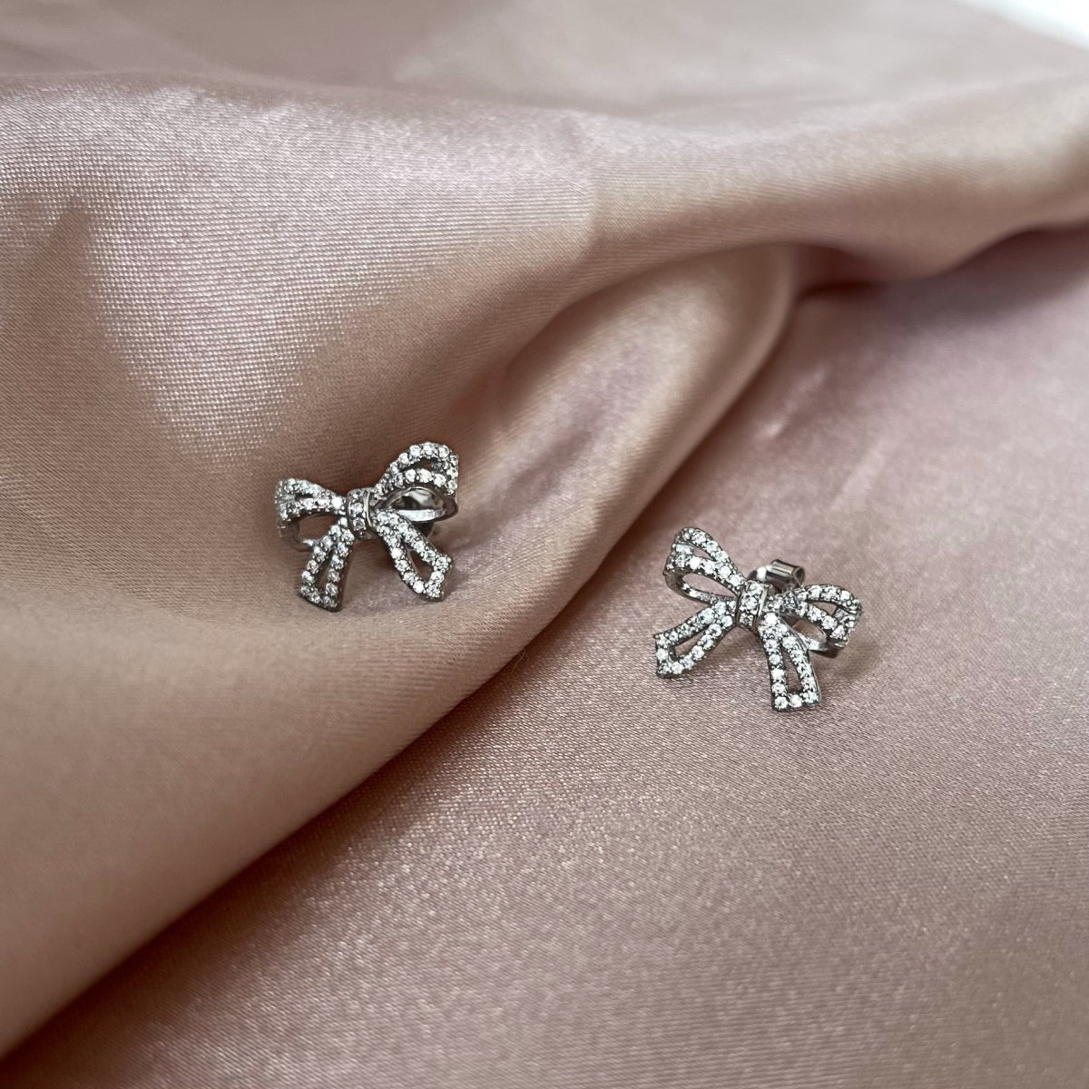 [Nova Jewelry]Dainty Bow Shape Earrings