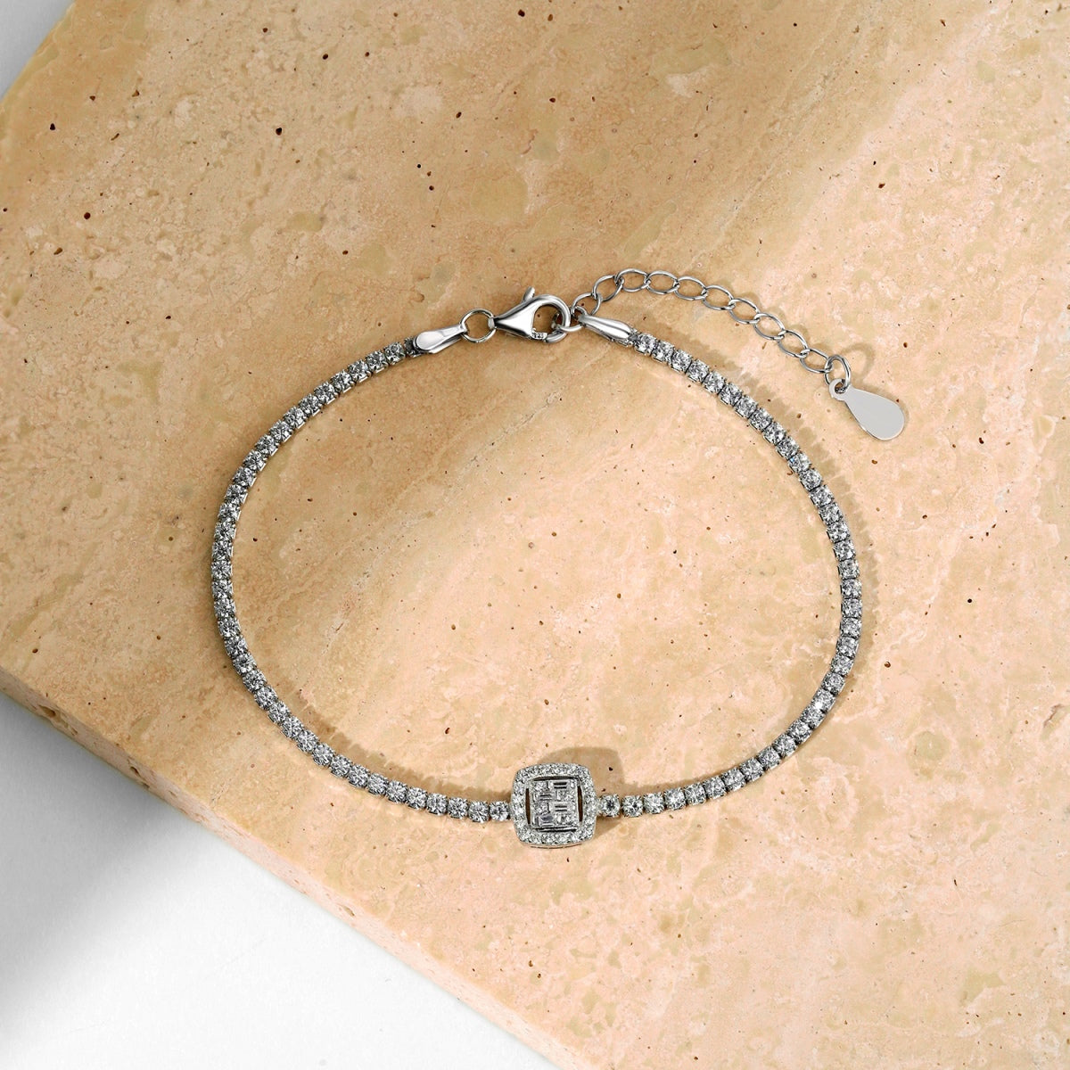 [Nova Jewelry]Luxurious Dazzling Square Shape Banquet Bracelet