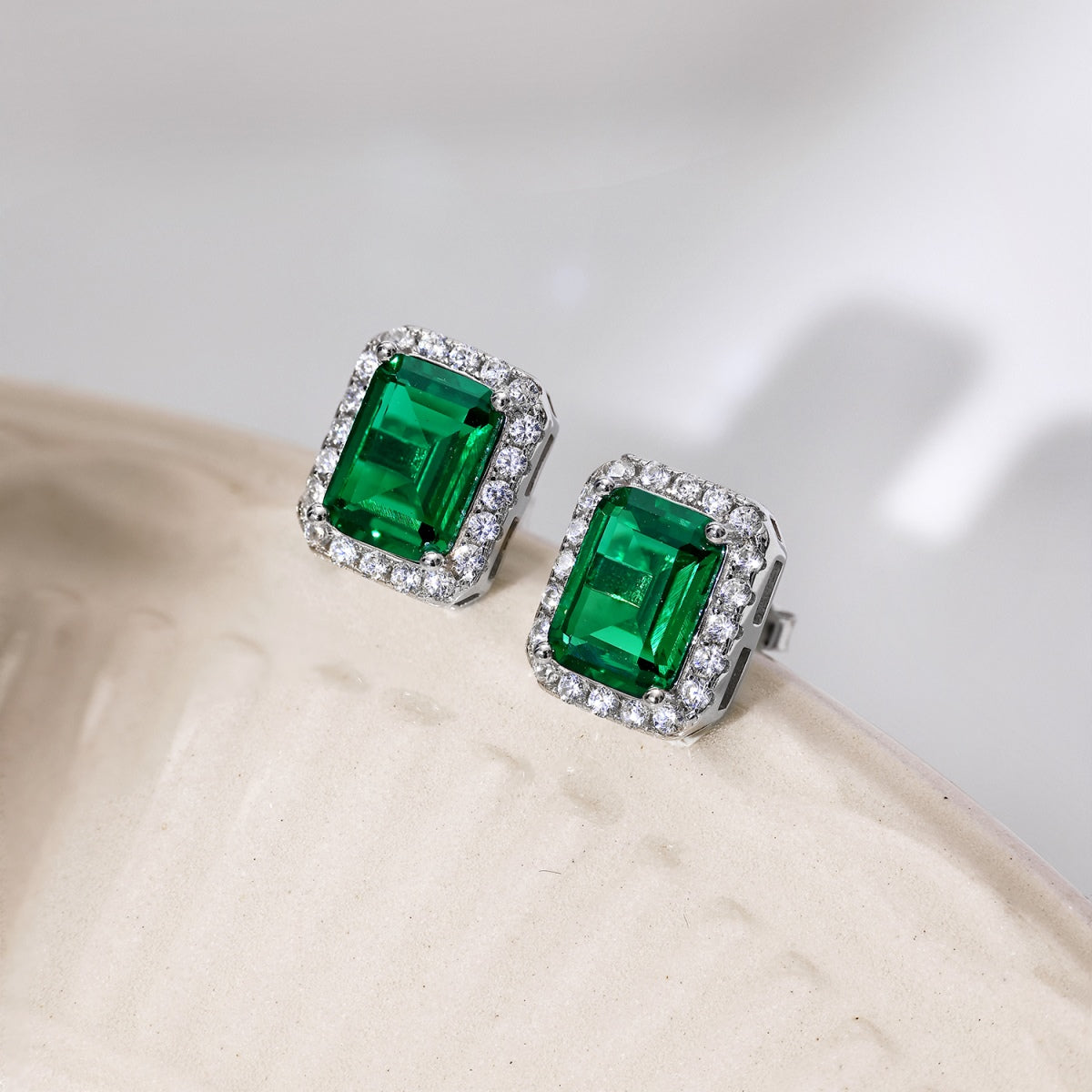 [Nova Jewelry]Luxurious Dainty Emerald Cut Banquet Earrings