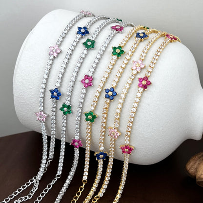 [Nova Jewelry]Sparkling Flower Shape Tennis Bracelet