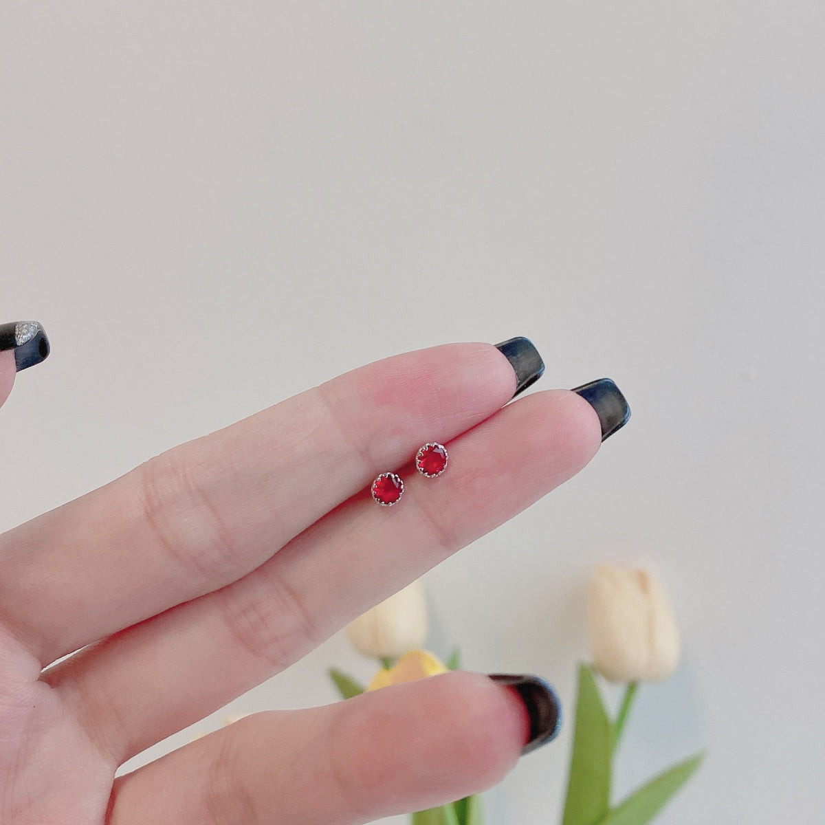 [Nova Jewelry]Sparkling Colorful Round Shape Earrings