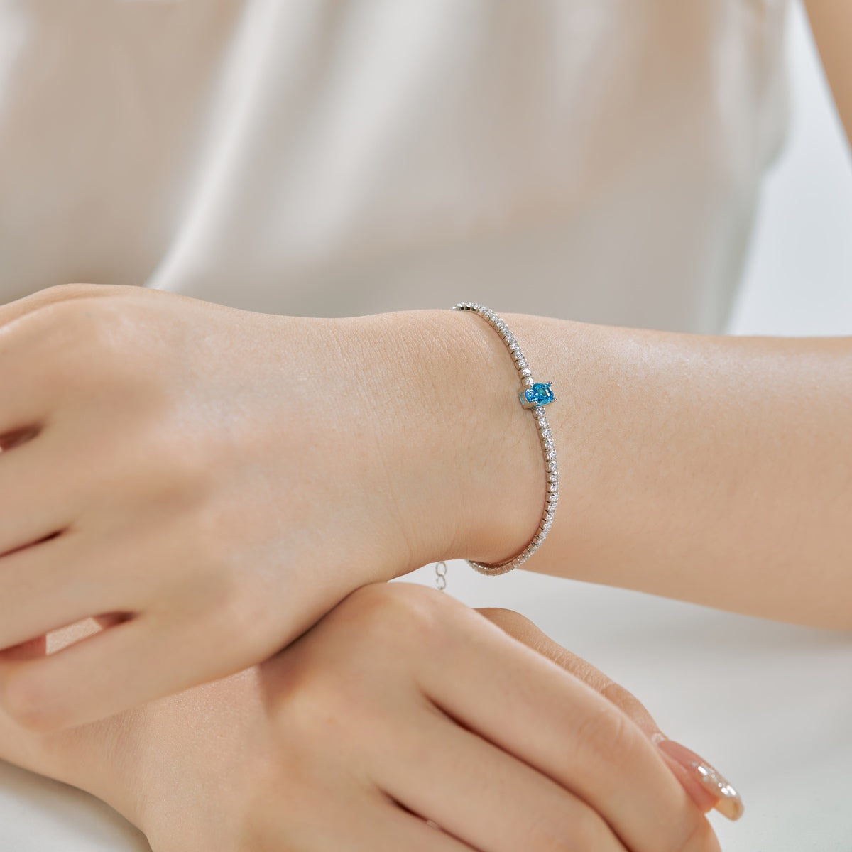 [Nova Jewelry]0.75 Carat Exquisite Oval Cut Daily Bracelet