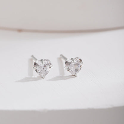 [Nova Jewelry]Sparkling Heart Shaped Simple Earrings