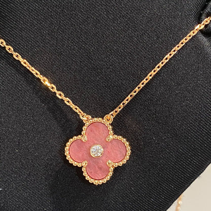 [BLUE TEARS]CLOVER 15MM DIAMOND RHODONITE NECKLACE