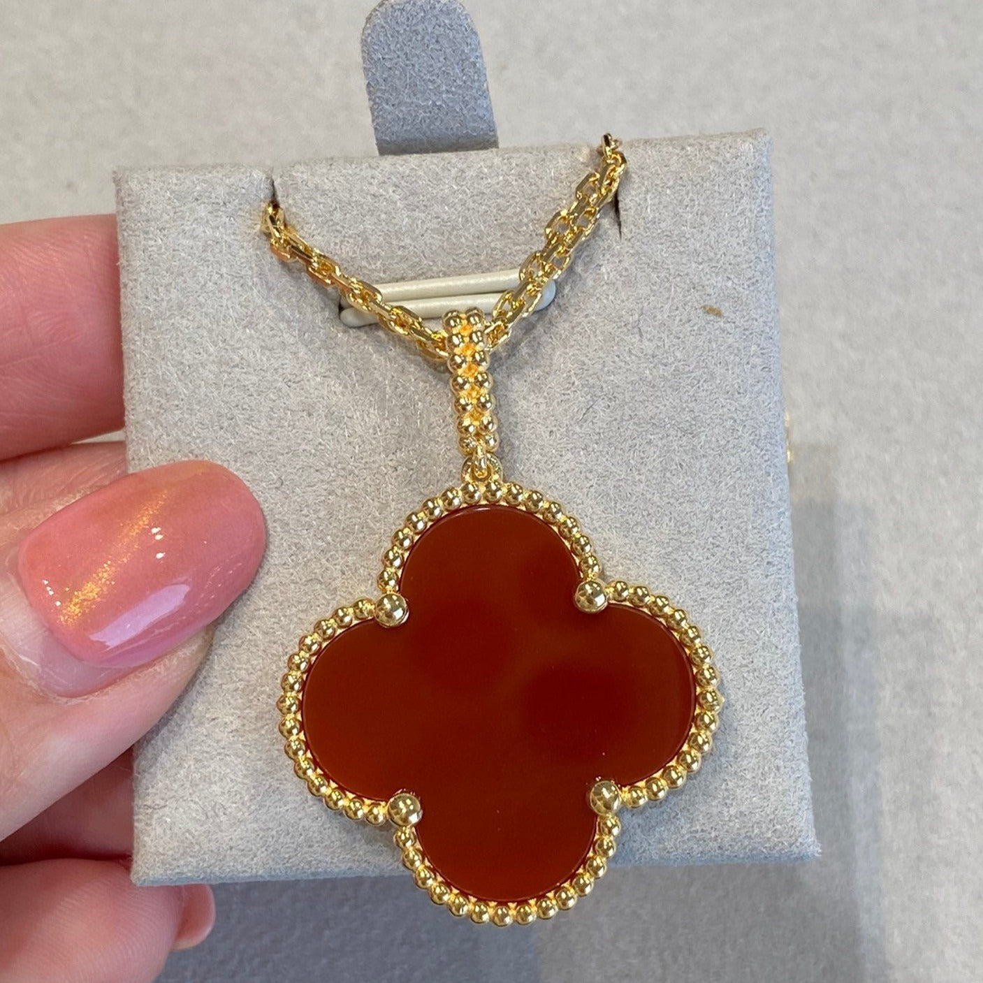 [BLUE TEARS]CLOVER 25MM NECKLACE GOLD CARNELIAN