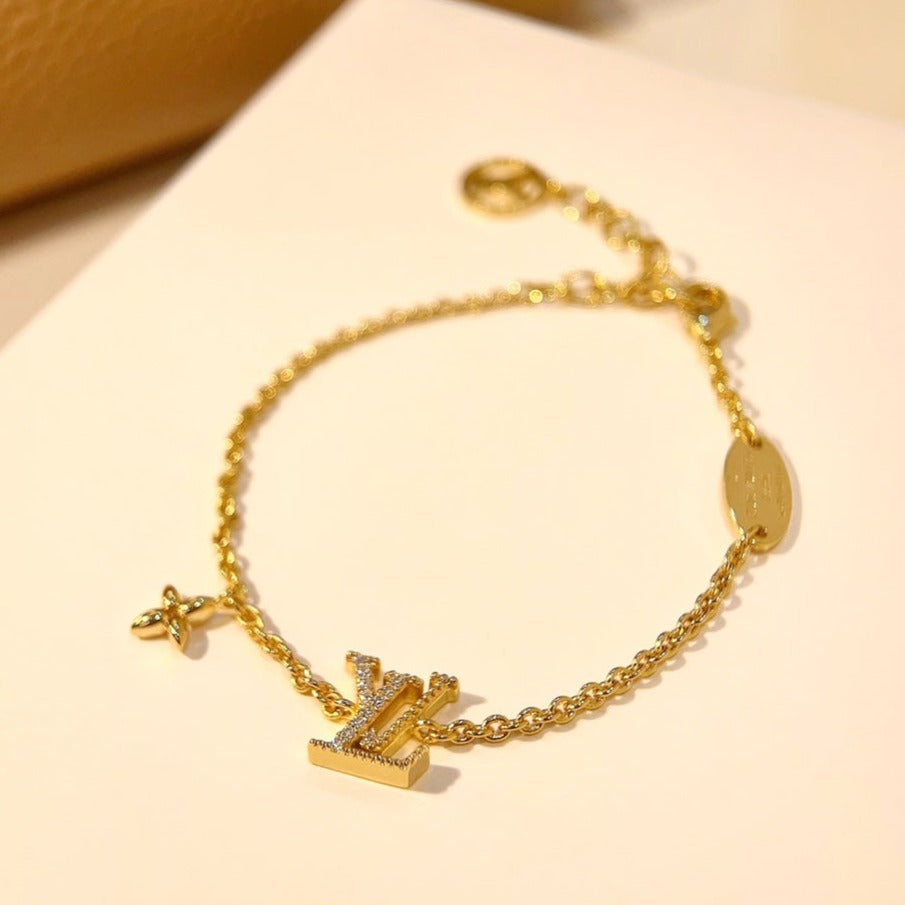 [BLUE TEARS]LOGO STAR MOTIF GOLD BRACELET