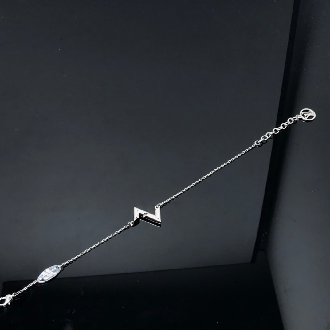 [BLUE TEARS]VOLT LV LOGO BRACELET