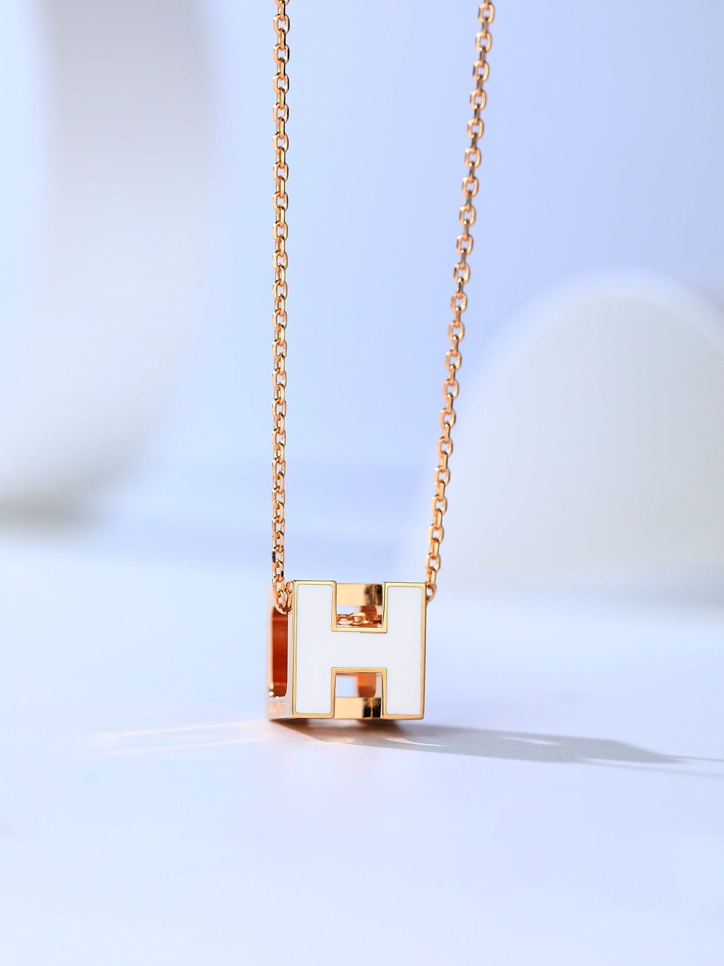[BLUE TEARS]H CAGE PINK GOLD NECKLACE