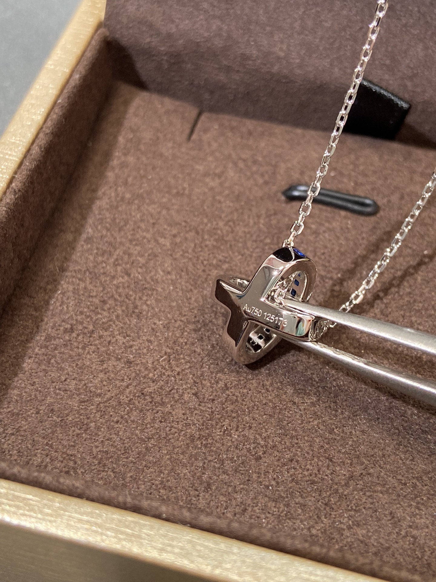 [BLUE TEARS]LIENS DIAMOND SILVER NECKLACE