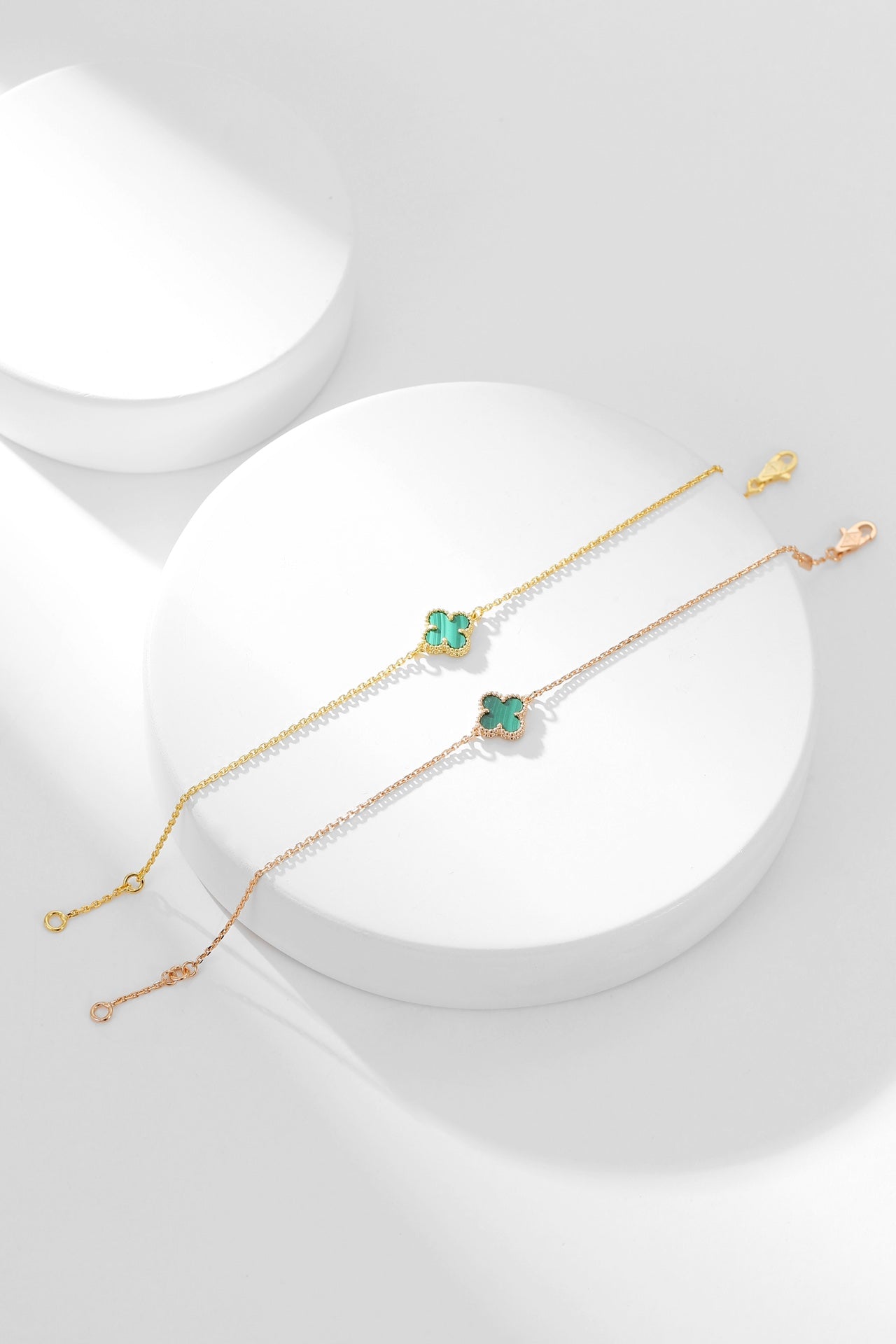 [BLAUE TRÄNEN]KLEE-ARMBAND MALACHIT 1 MOTIV