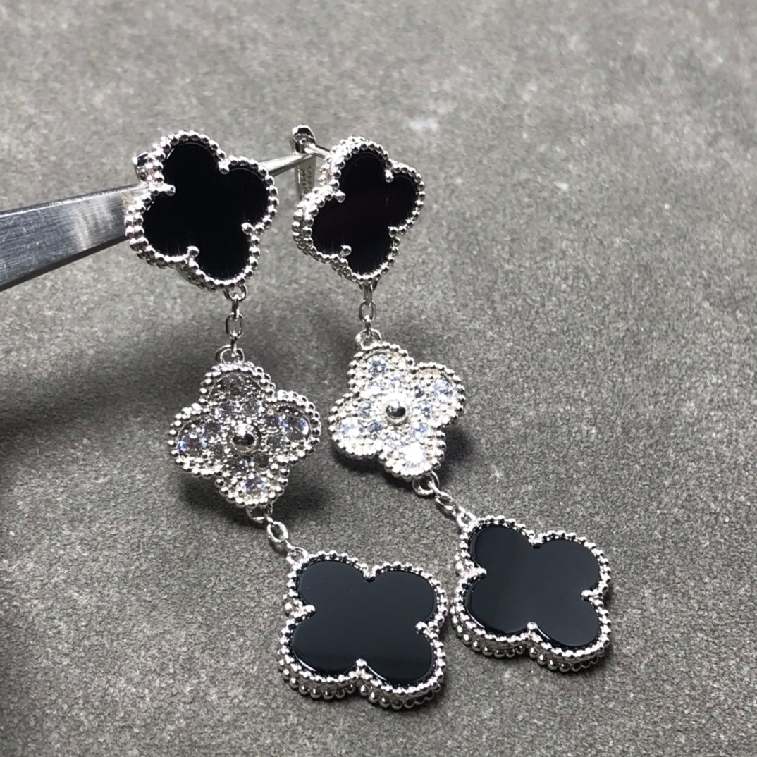 [BLUE TEARS]CLOVER 3 MOTIF DIAMOND ONYX SILVER EARRINGS