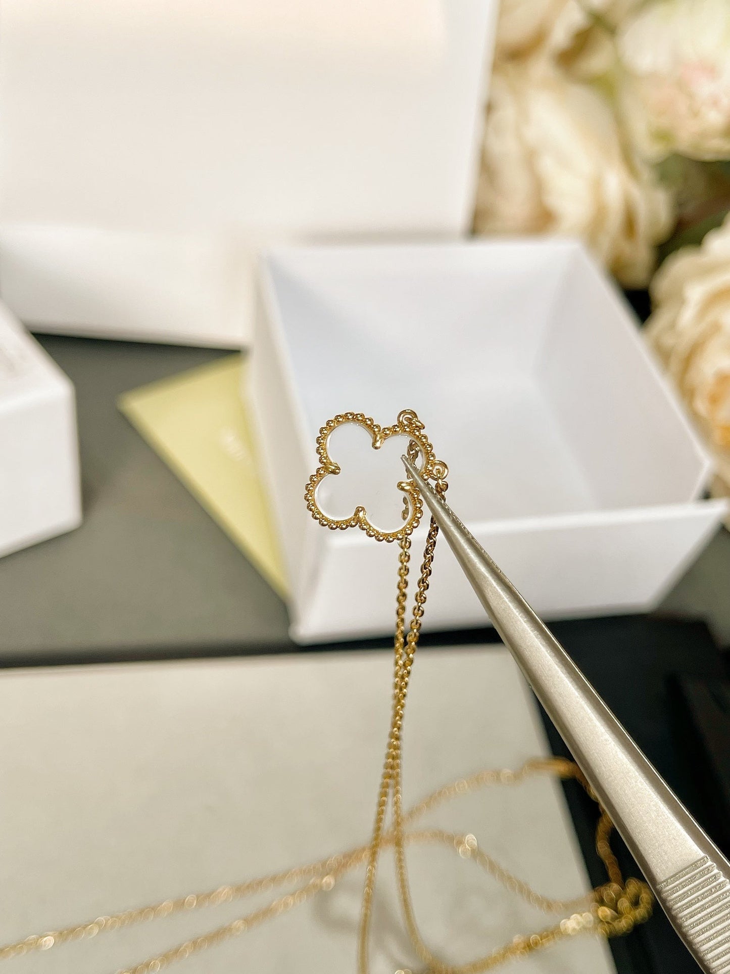 [BLUE TEARS]CLOVER ROCK CRYSTAL ROSE GOLD NECKLACE