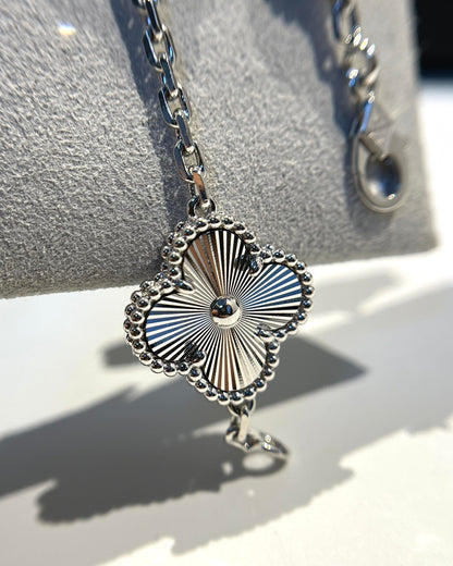 [BLUE TEARS]CLOVER 5 MOTIF SILVER DIAMOND BRACELET