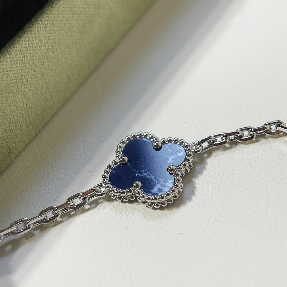 [BLUE TEARS]CLOVER 5 MOTIF PIETERSITE SILVER BRACELET