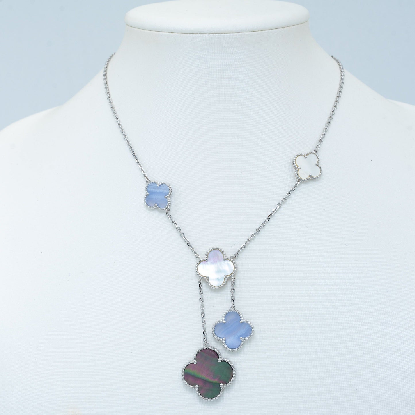 [BLUE TEARS]CLOVER MOP CHALCEDONY NECKLACE SILVER 6 MOTIF