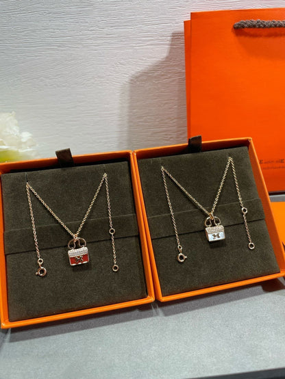 [BLUE TEARS]H CIRCE MOISSANITE PENDANT NECKLACE GOLD