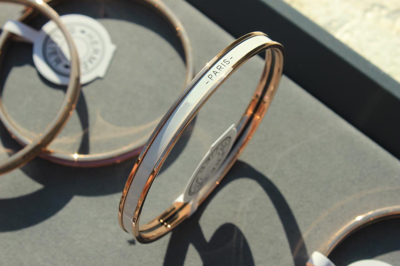 [BLUE TEARS]HM UNI BANGLE BAG