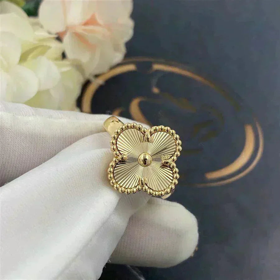 [BLUE TEARS]CLOVER GOLD RING