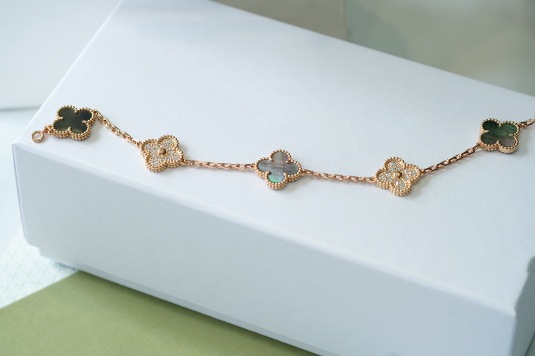 [BLAUE TRÄNEN]KLEE 5 MOTIVE DUNKEL MOP UND DIAMANTEN ROSA GOLD ARMBAND 